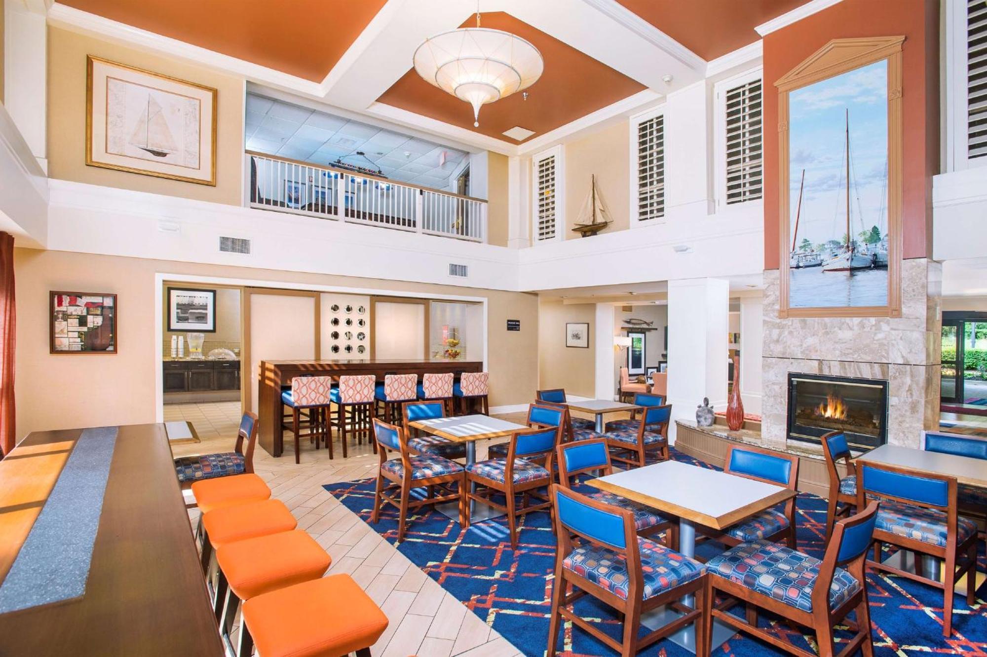 Hampton Inn & Suites Annapolis Ngoại thất bức ảnh