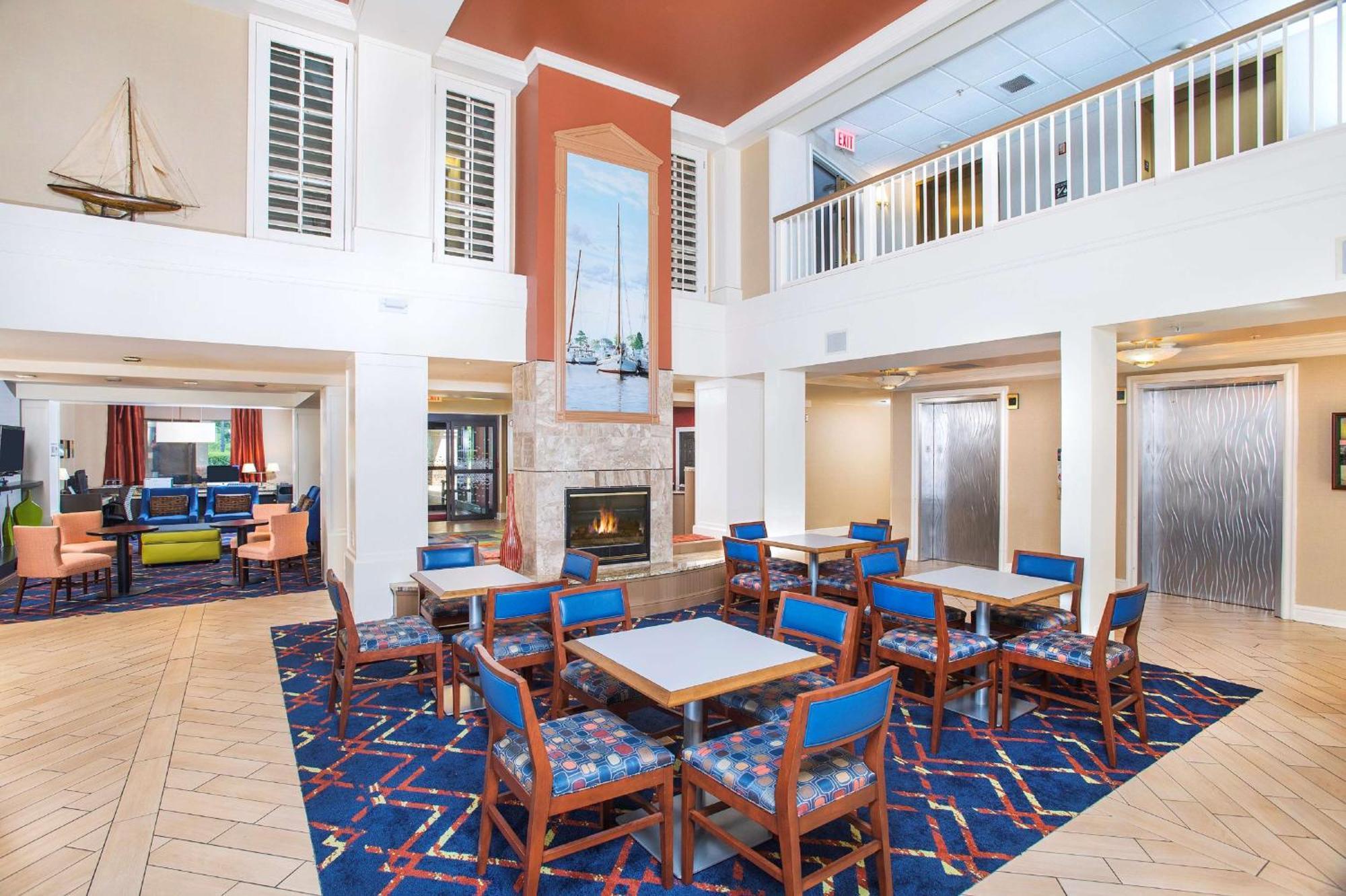 Hampton Inn & Suites Annapolis Ngoại thất bức ảnh
