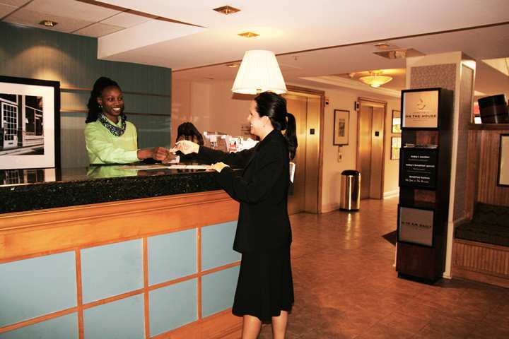 Hampton Inn & Suites Annapolis Ngoại thất bức ảnh
